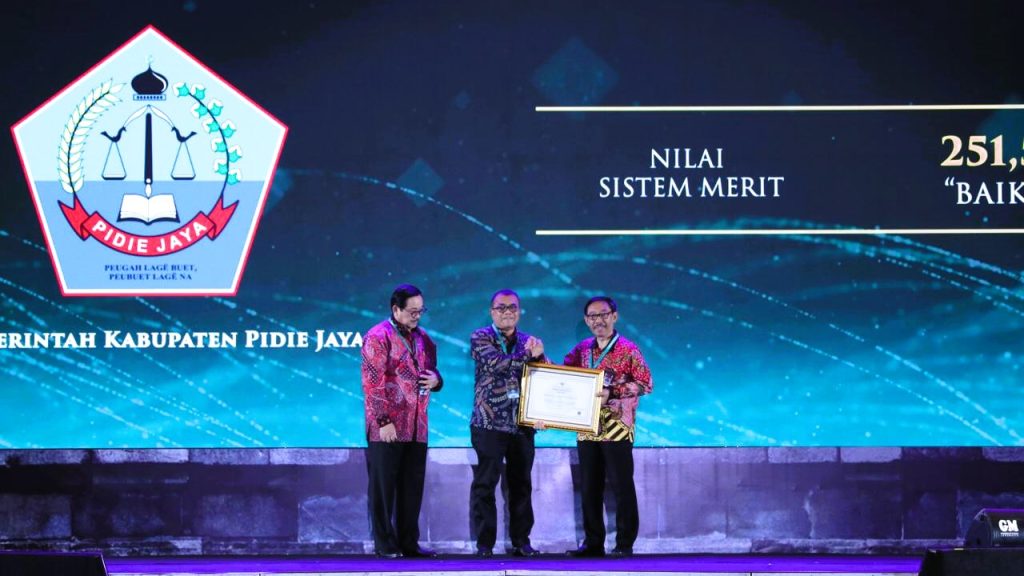 Pidie Jaya Menerima Penghargaan Anugerah Meritrokrasi 2023